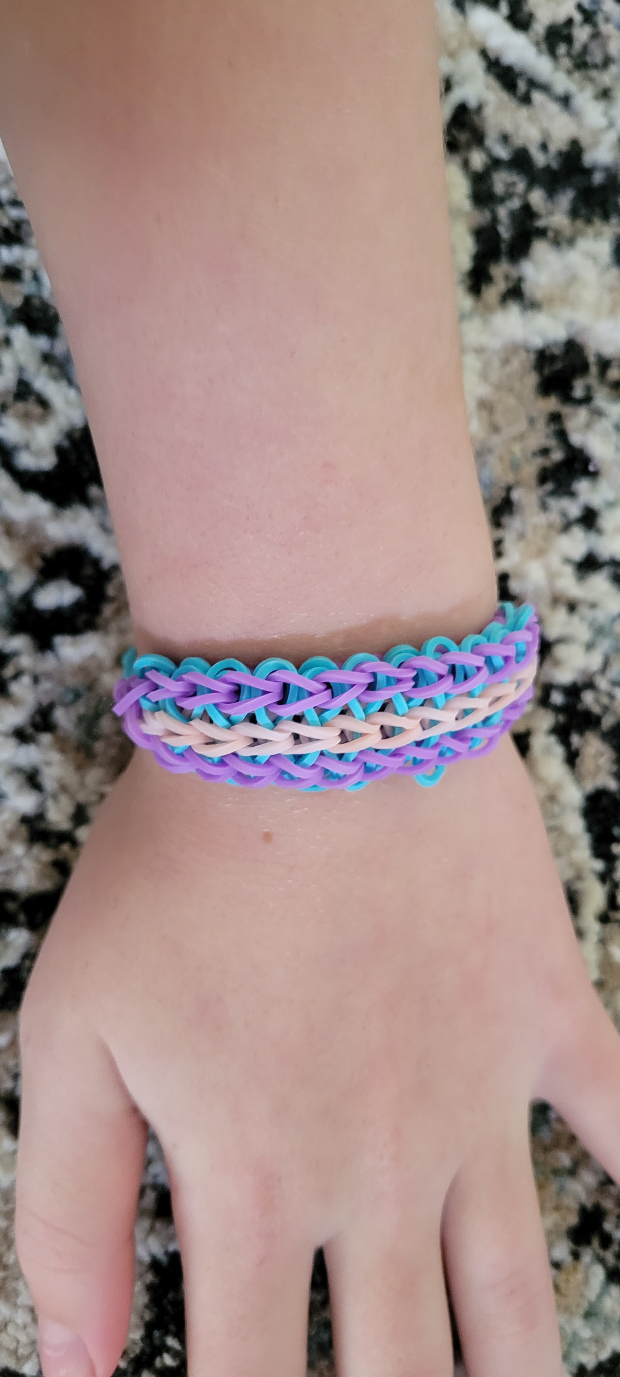 Rainbow loom